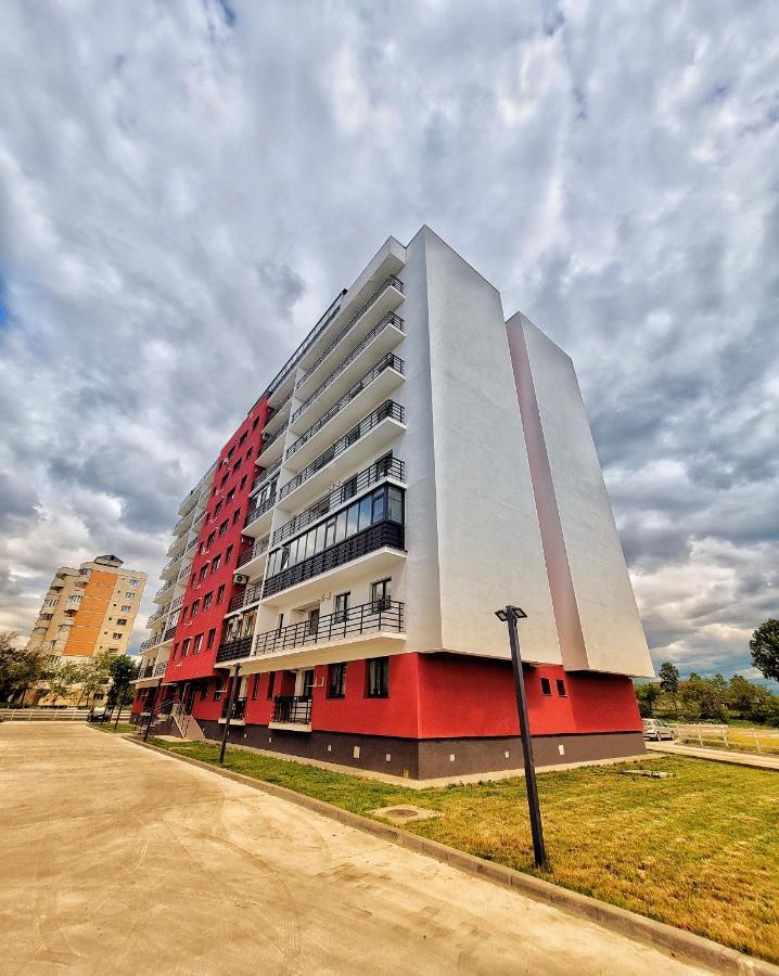 Delux Suite Bacau Ngoại thất bức ảnh