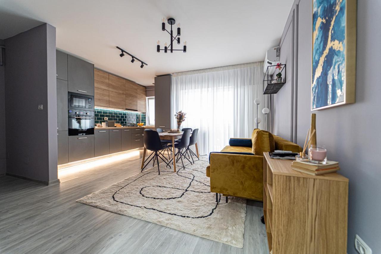 Delux Suite Bacau Ngoại thất bức ảnh