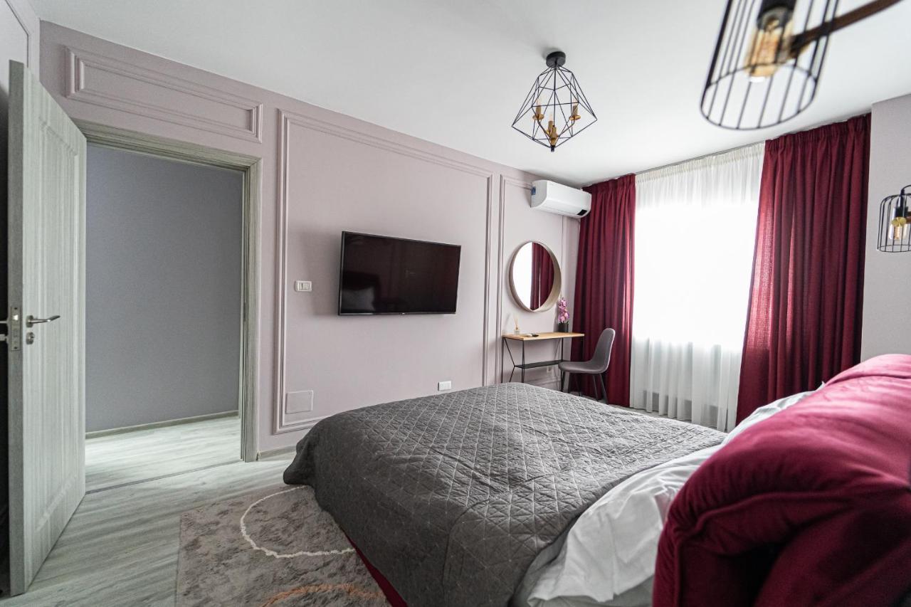 Delux Suite Bacau Ngoại thất bức ảnh